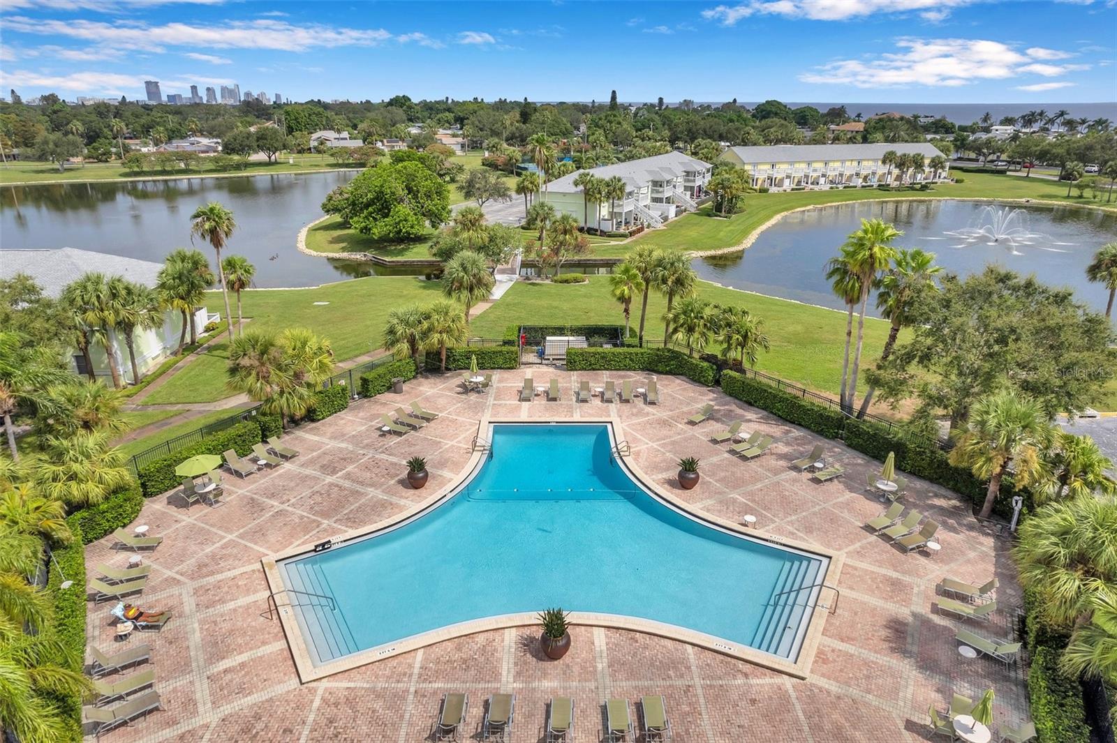 WATERSIDE AT COQUINA KEY SOUTH - Residential