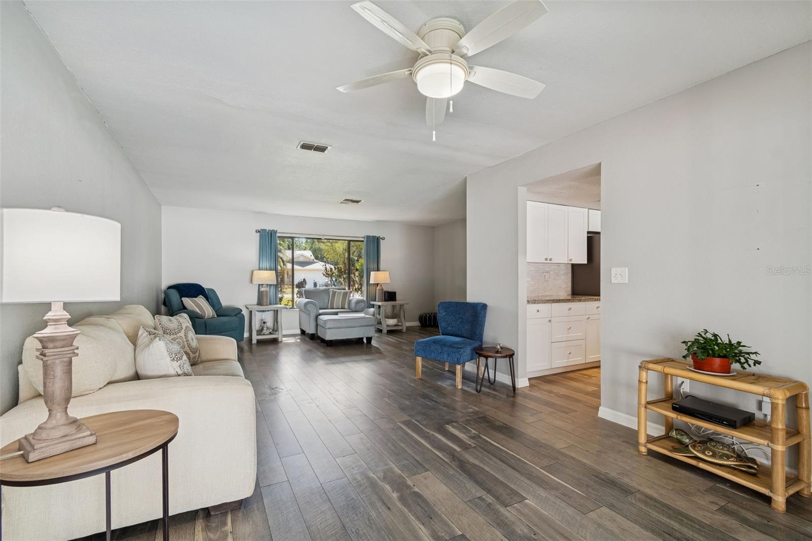 SPRING HILL - Residential