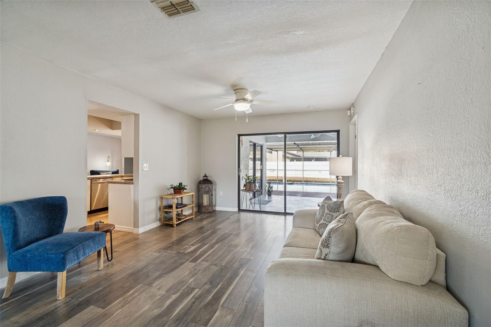 SPRING HILL - Residential