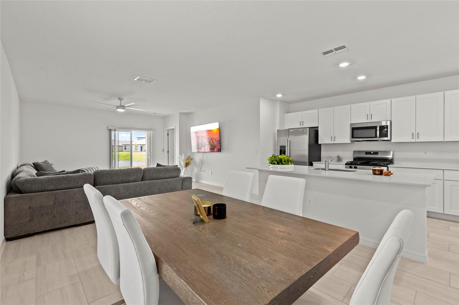 PROSPERITY LAKES - Residential