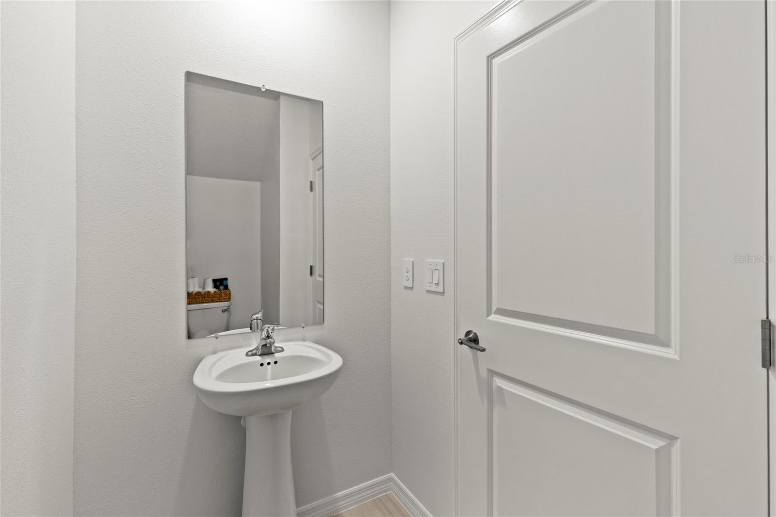 PROSPERITY LAKES - Residential