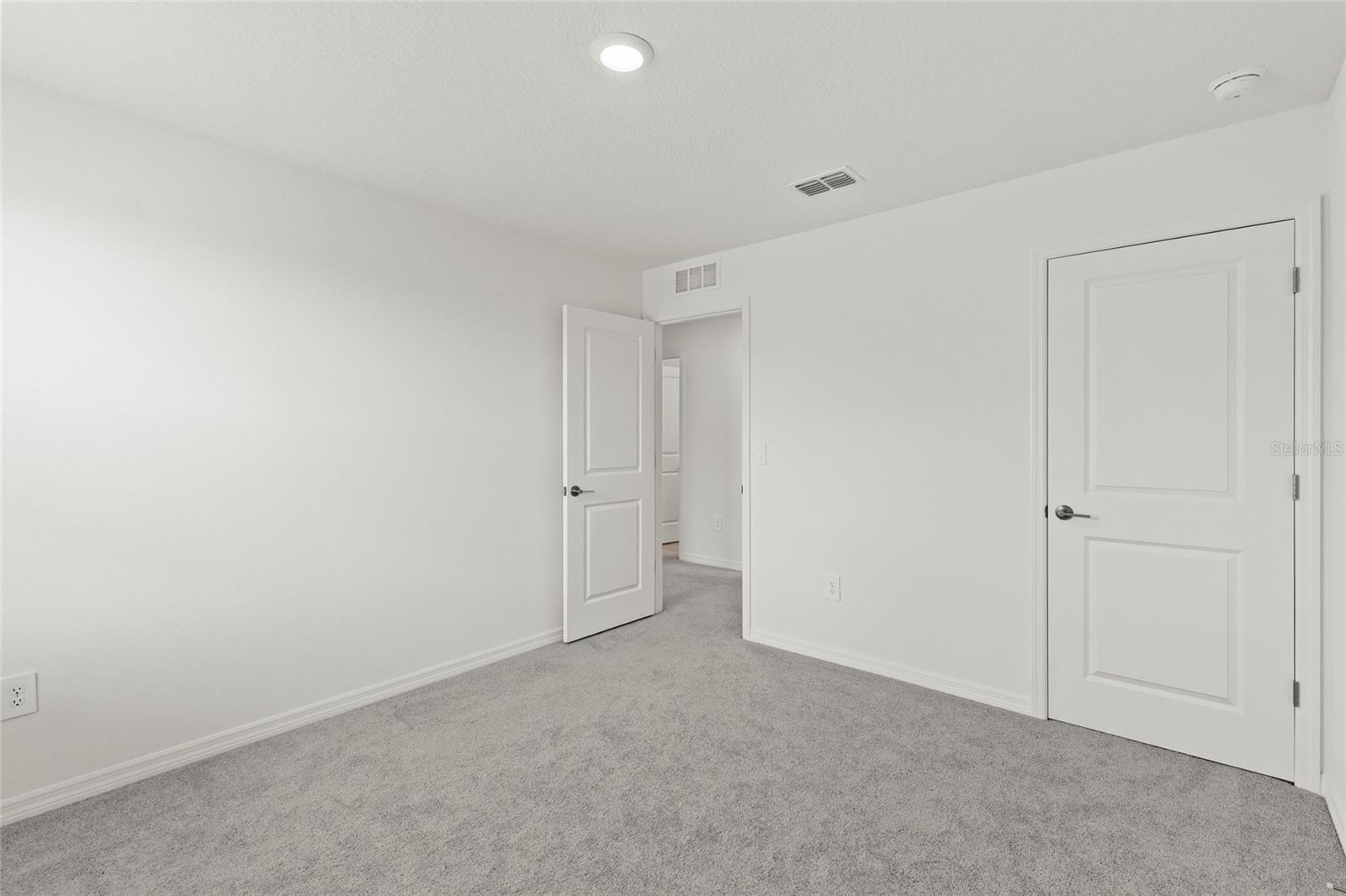PROSPERITY LAKES - Residential