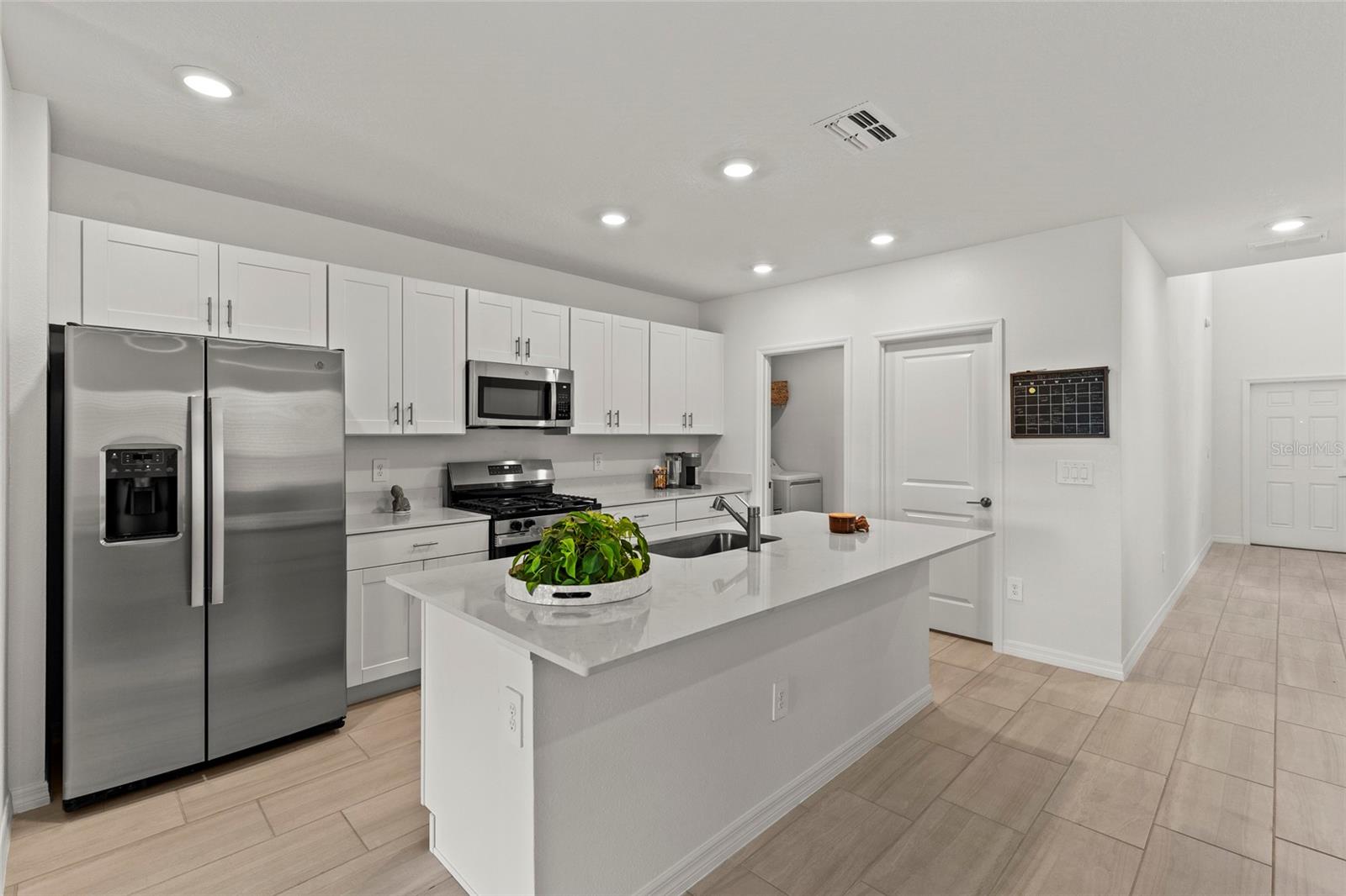 PROSPERITY LAKES - Residential