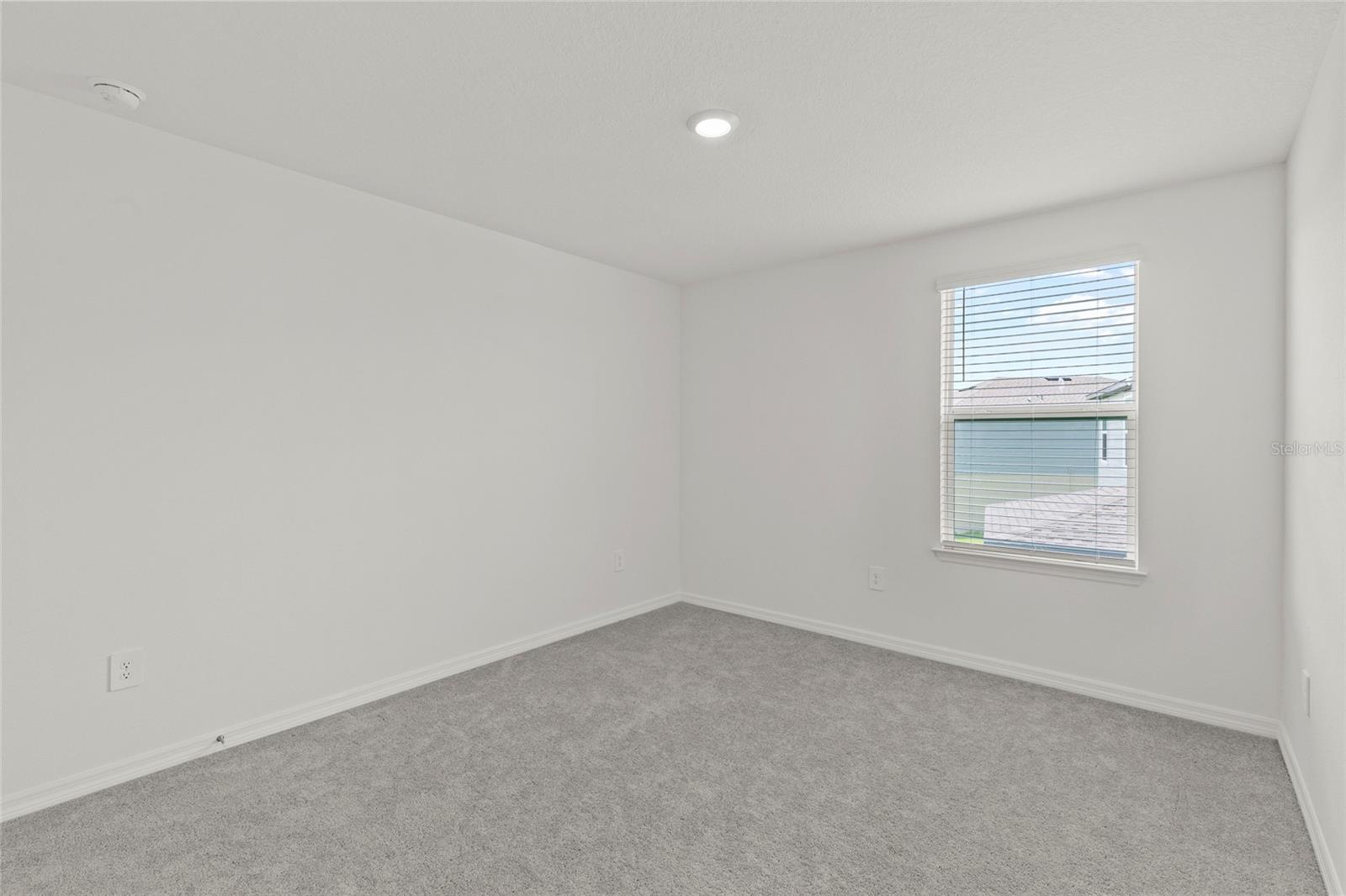PROSPERITY LAKES - Residential