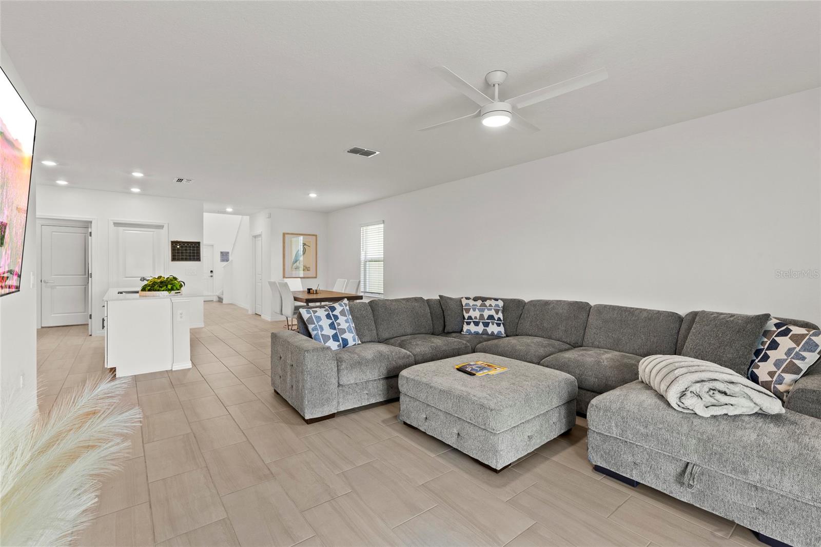 PROSPERITY LAKES - Residential