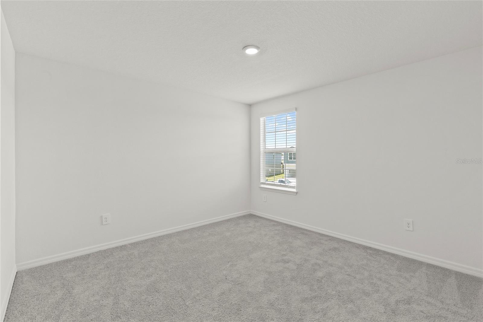 PROSPERITY LAKES - Residential