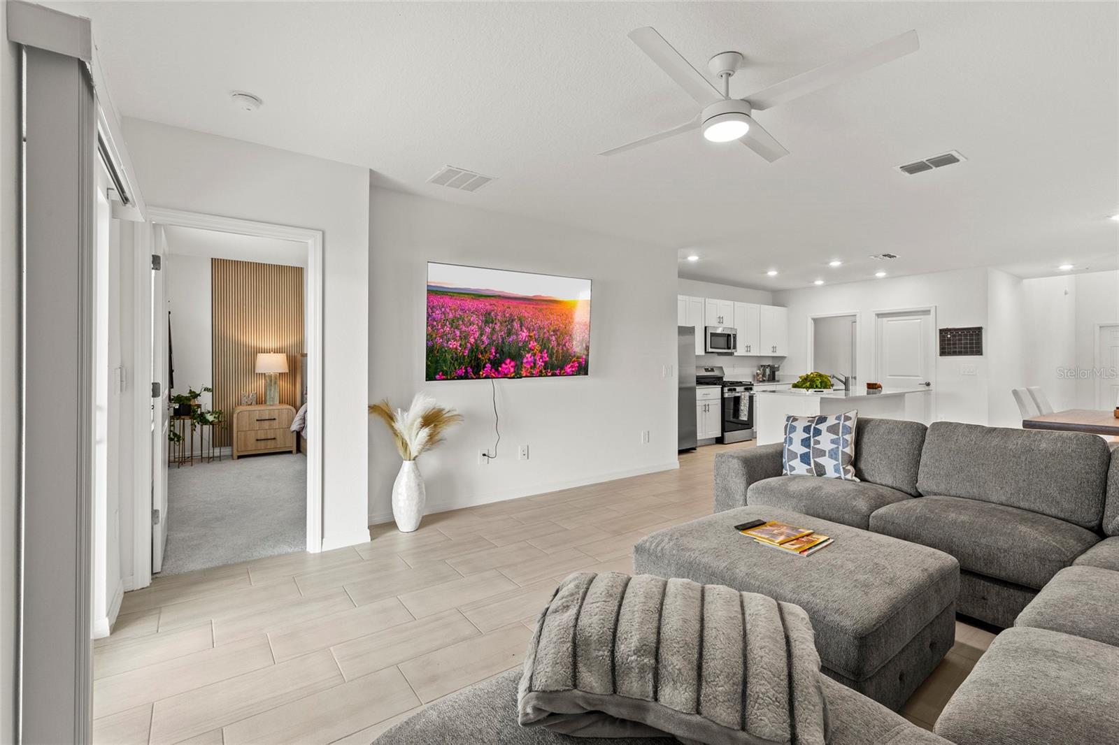PROSPERITY LAKES - Residential