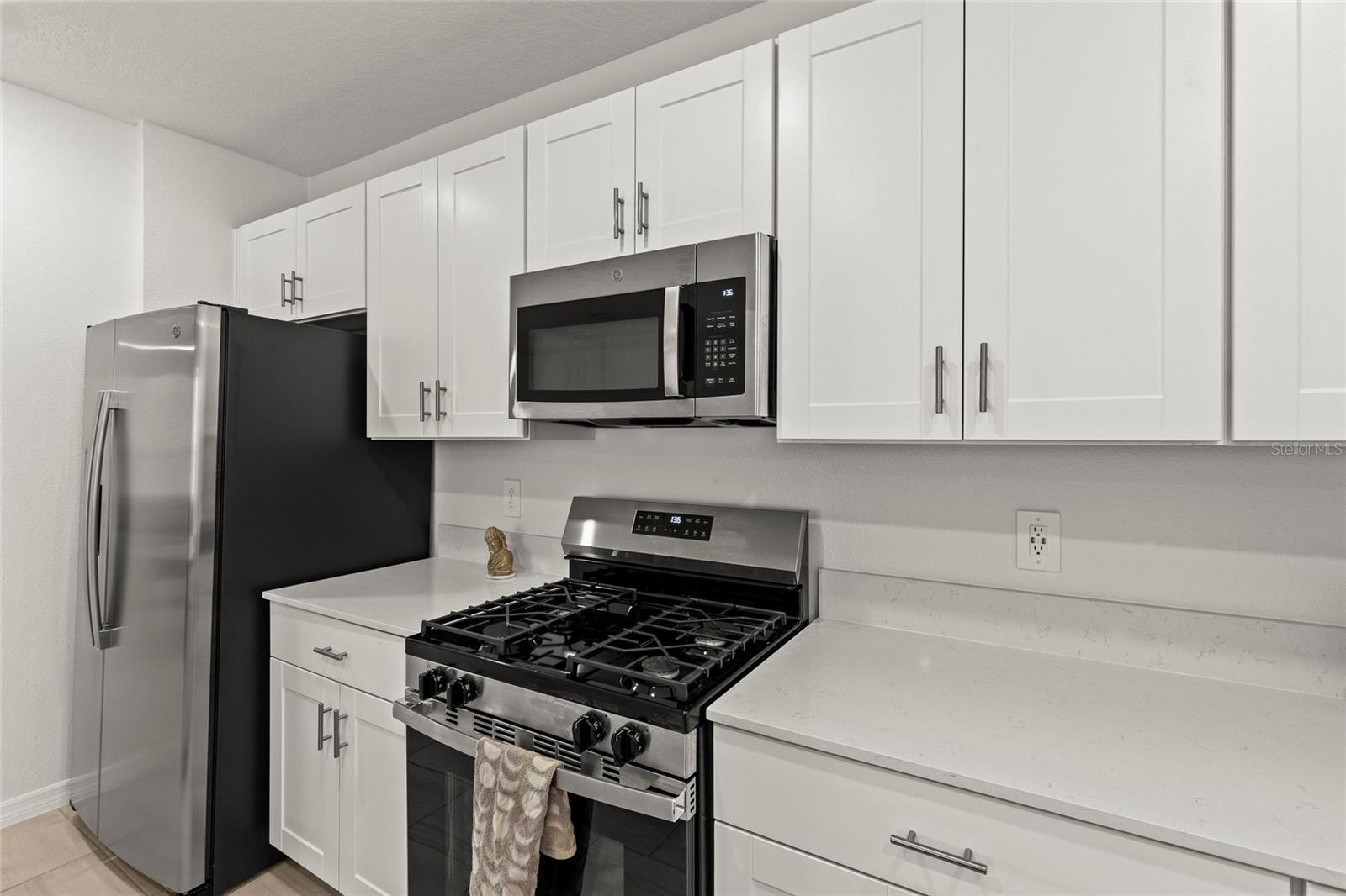 PROSPERITY LAKES - Residential