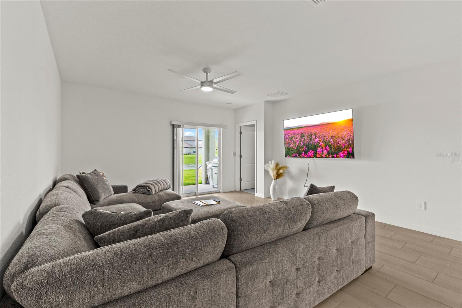 PROSPERITY LAKES - Residential