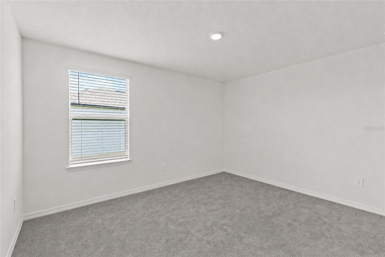 PROSPERITY LAKES - Residential