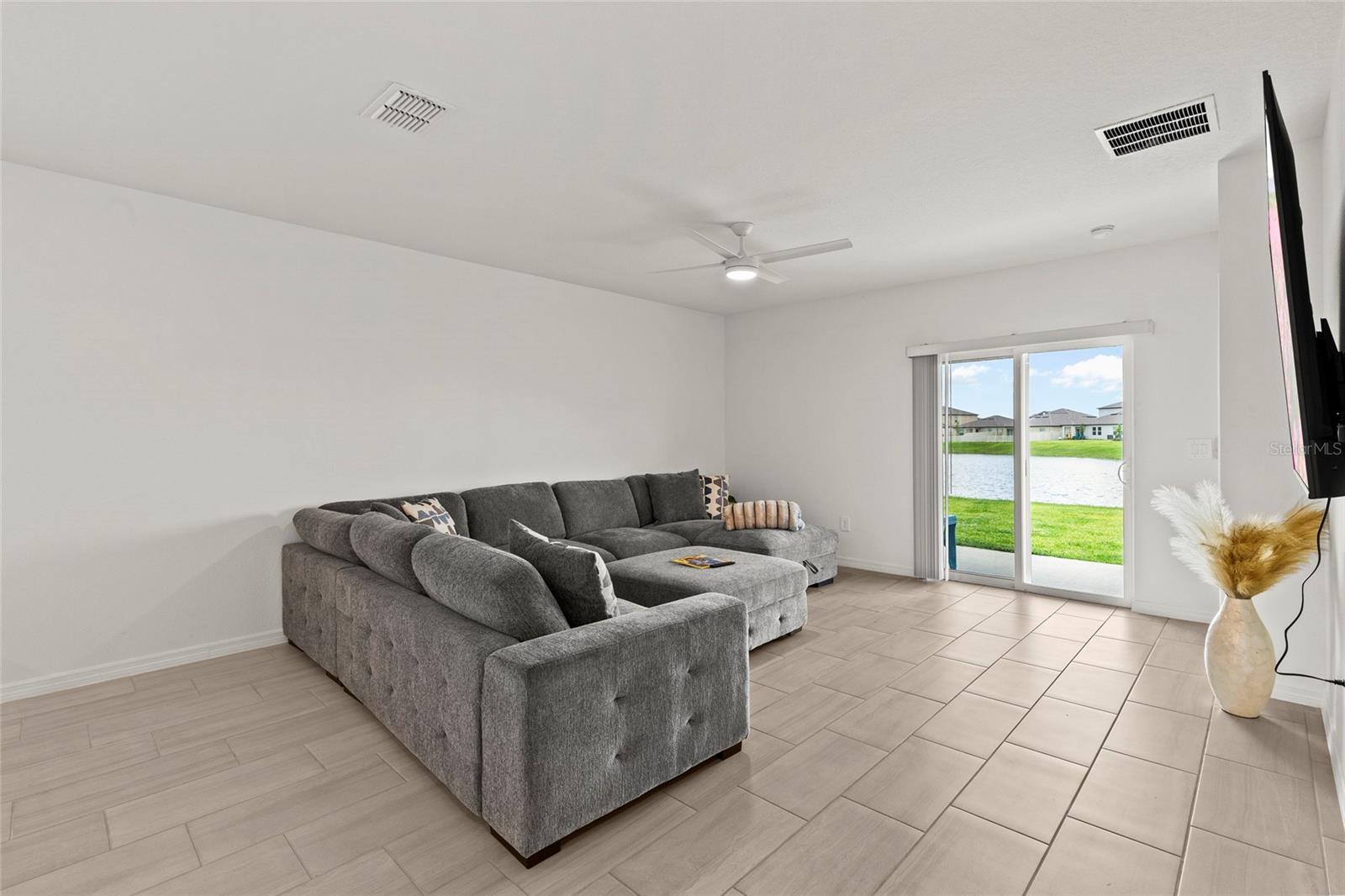 PROSPERITY LAKES - Residential