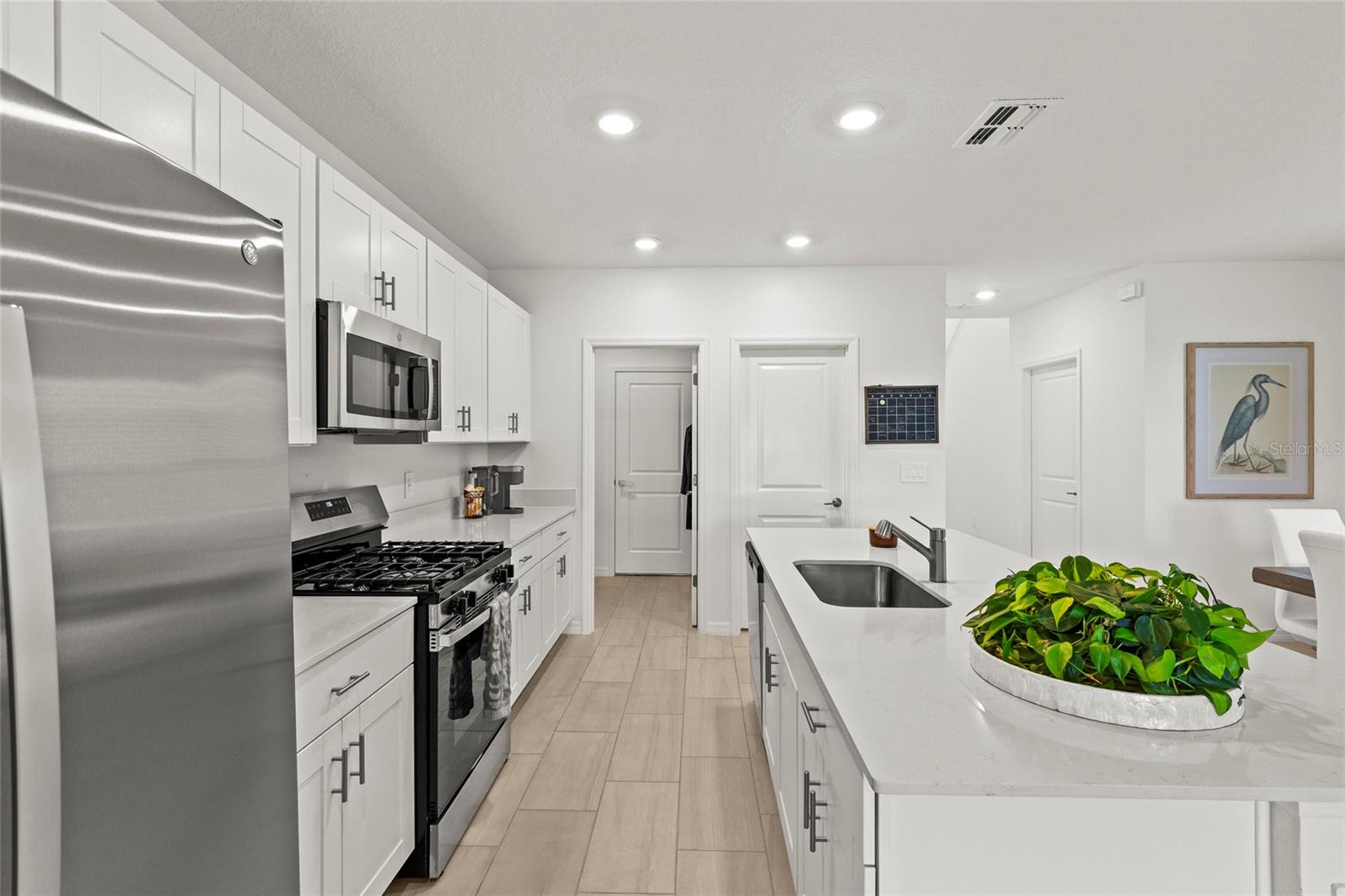 PROSPERITY LAKES - Residential