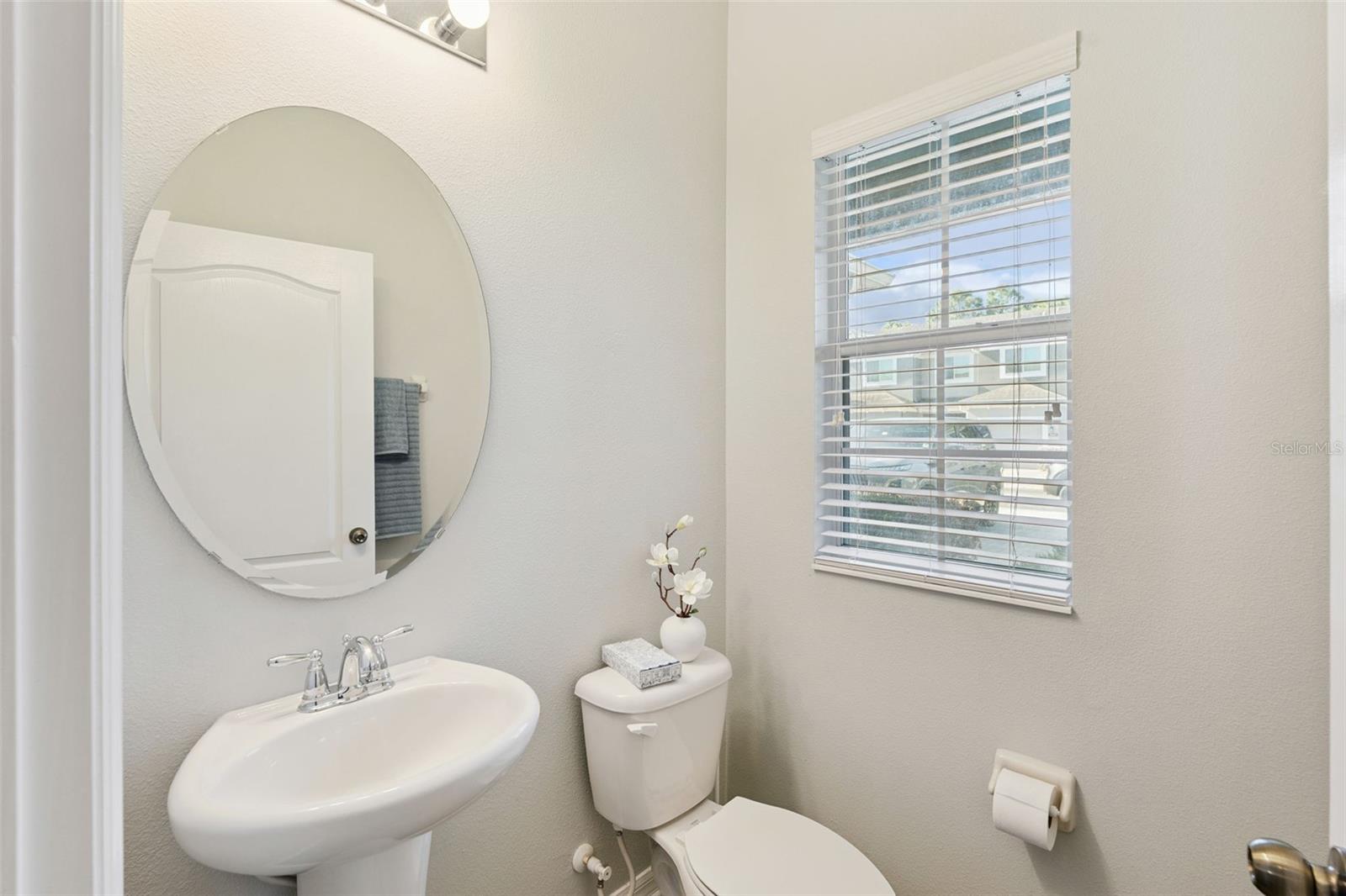 RIVERVIEW TWNHMS PH II - Residential