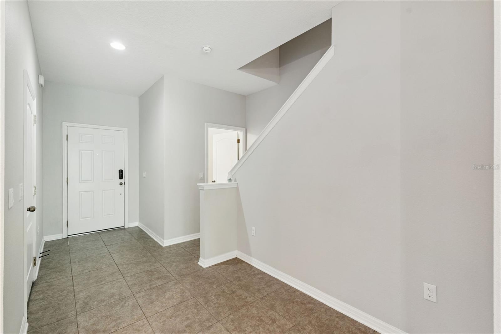 RIVERVIEW TWNHMS PH II - Residential