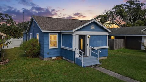 Photo of 469 38th Avenue N, St Petersburg, FL 33704 (MLS # TB8412892)