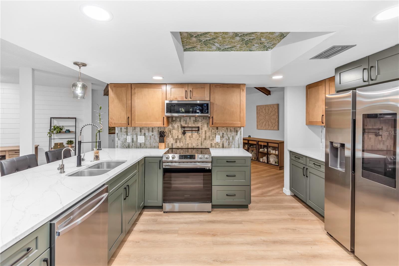 DELTONA LAKES UNIT 11 - Residential