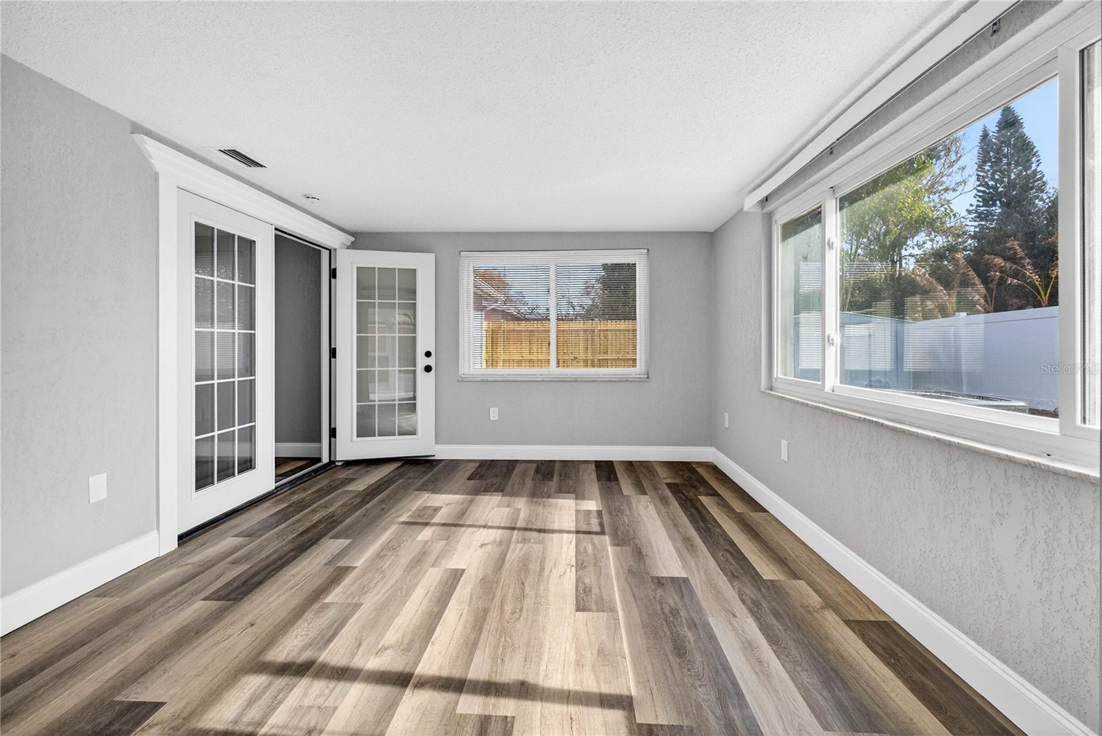 TANGLEWOOD TERRACE - Residential