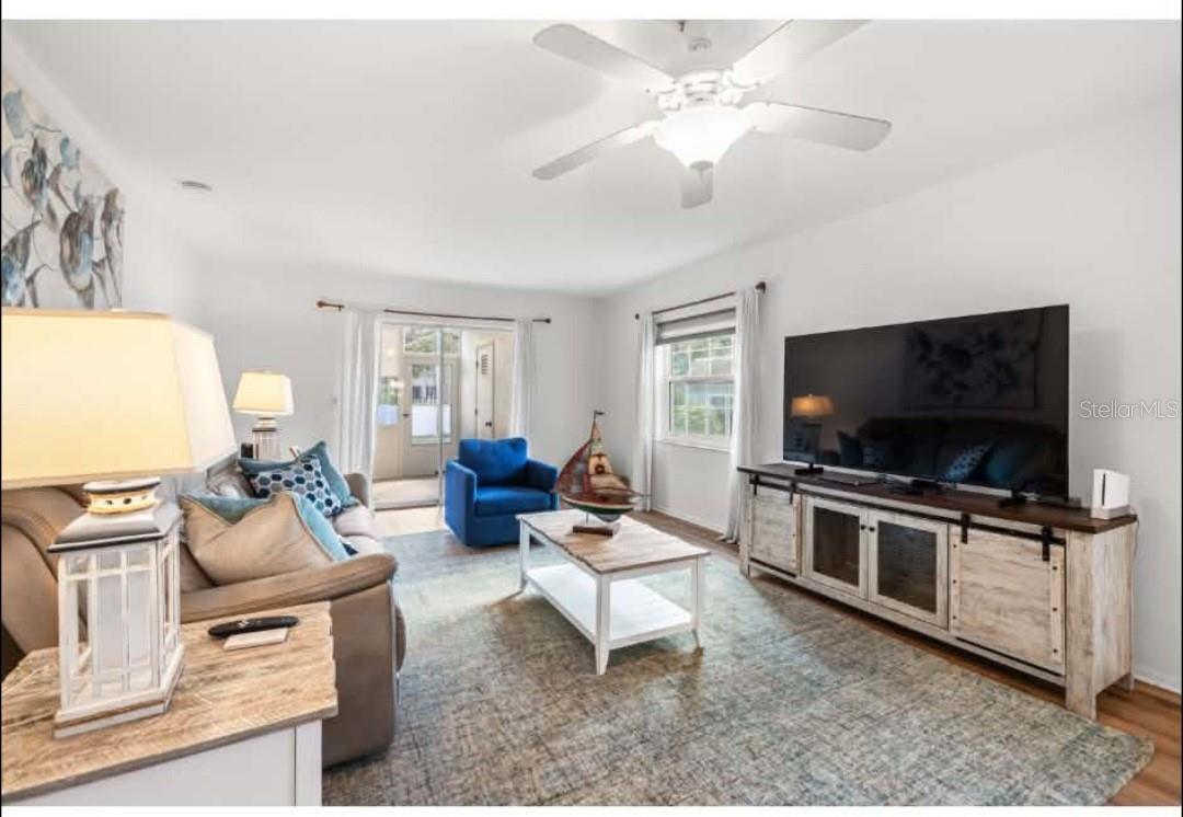 200 GLENNES LANE 103