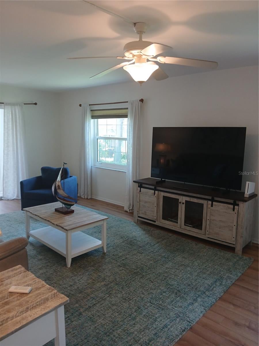 200 GLENNES LANE 103
