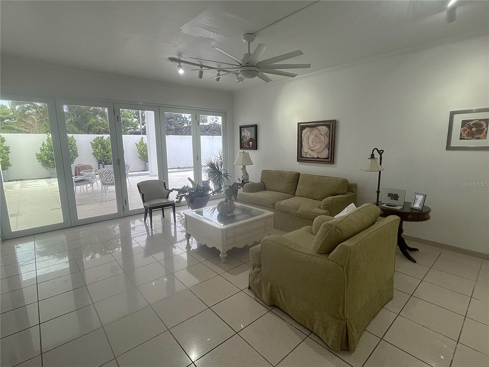 GARDEN HILLS - Residential