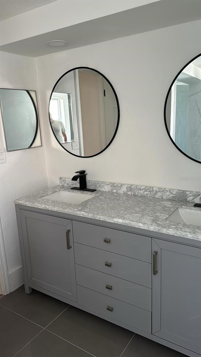 HOLIDAY LAKE ESTATES - Residential