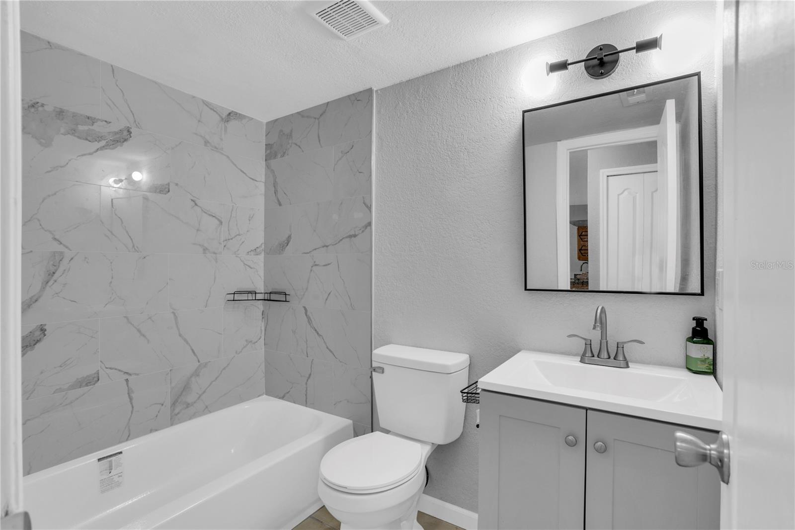 THE HAMPTONS AT BRANDON A CONDO - Residential Lease