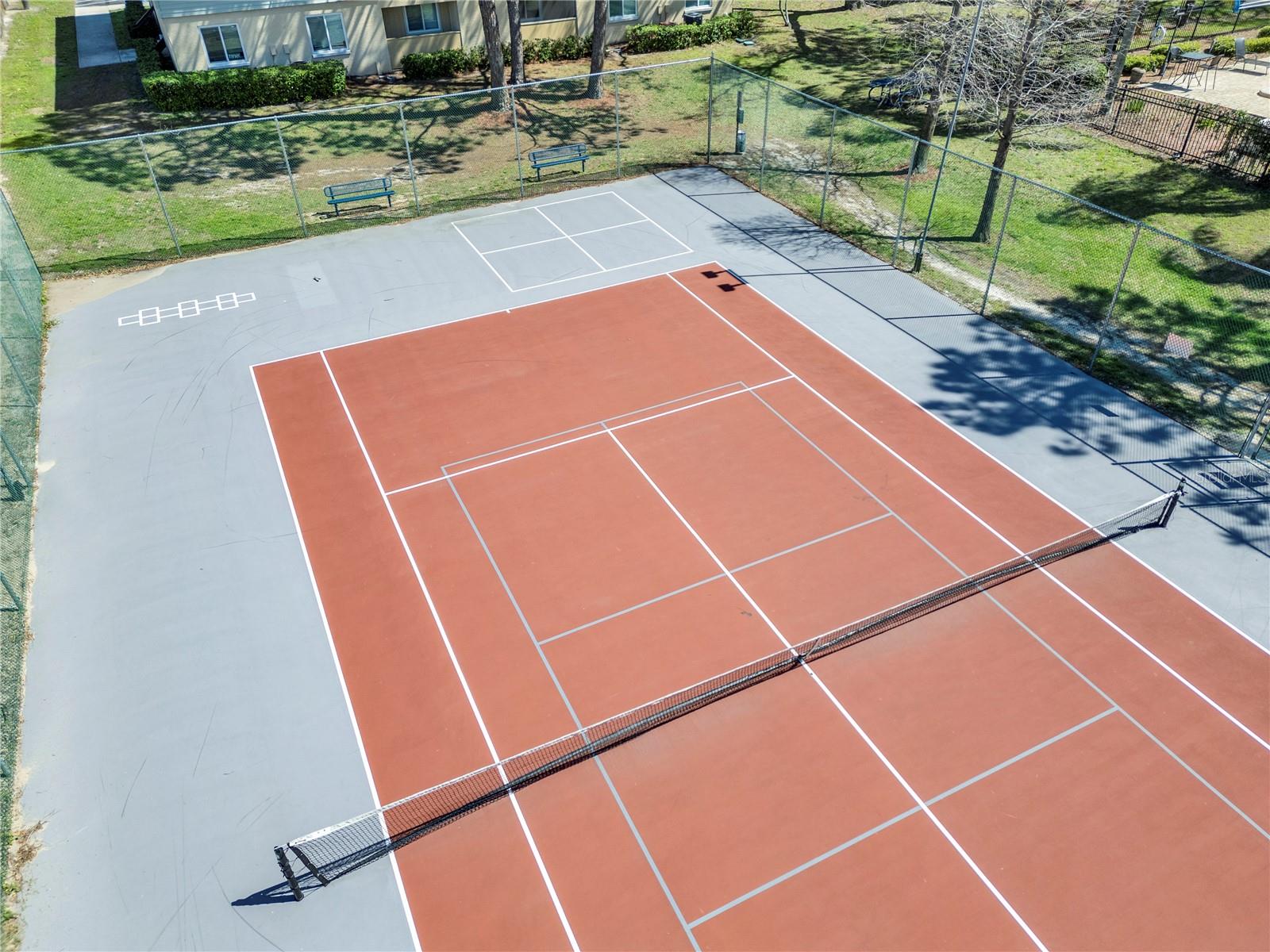 THE HAMPTONS AT BRANDON A CONDO - Residential Lease