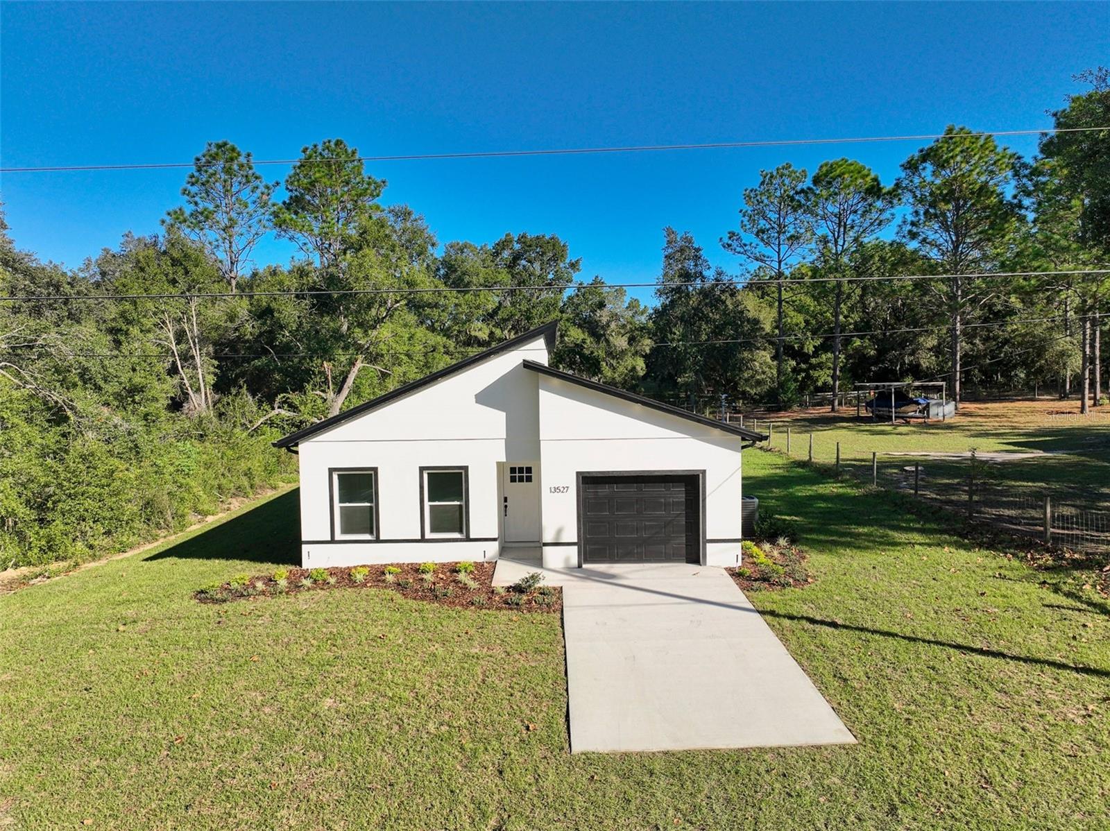 ROLLING RANCH ESTATE - Residential