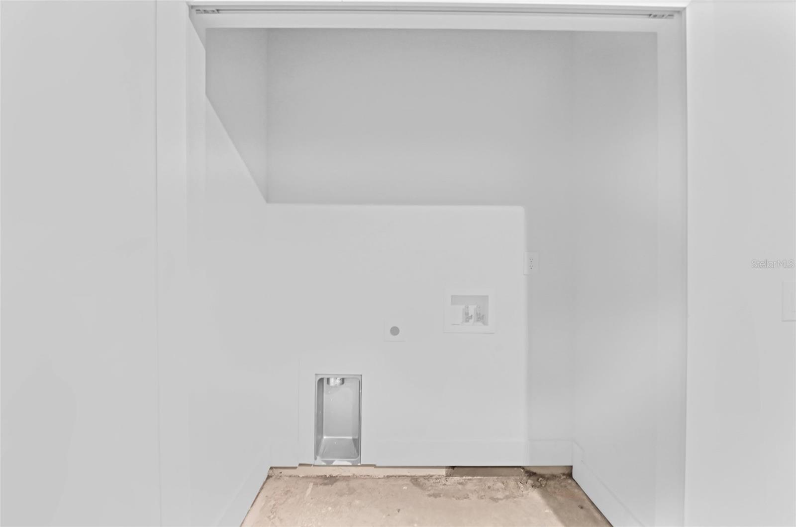 ROLLING RANCH ESTATE - Residential