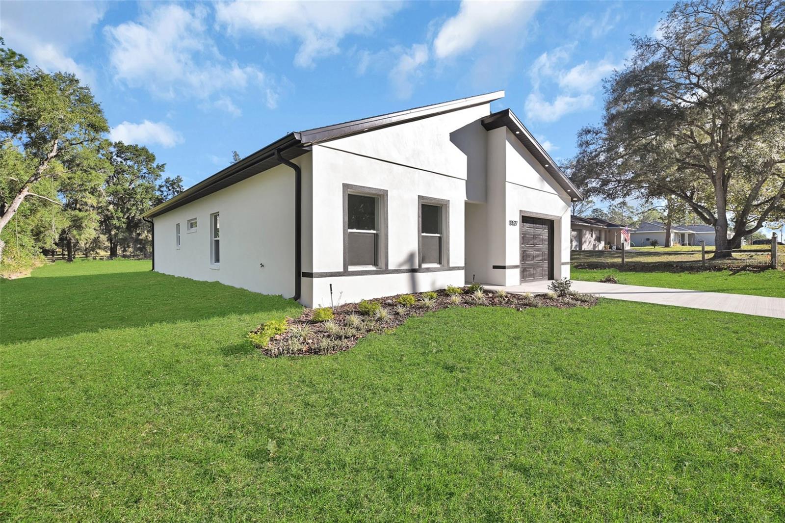 ROLLING RANCH ESTATE - Residential