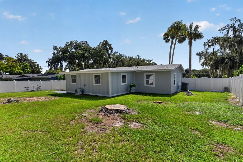 Photo of 1148 Fountainhead Drive, Deltona, FL 32725 (MLS # O6434241)