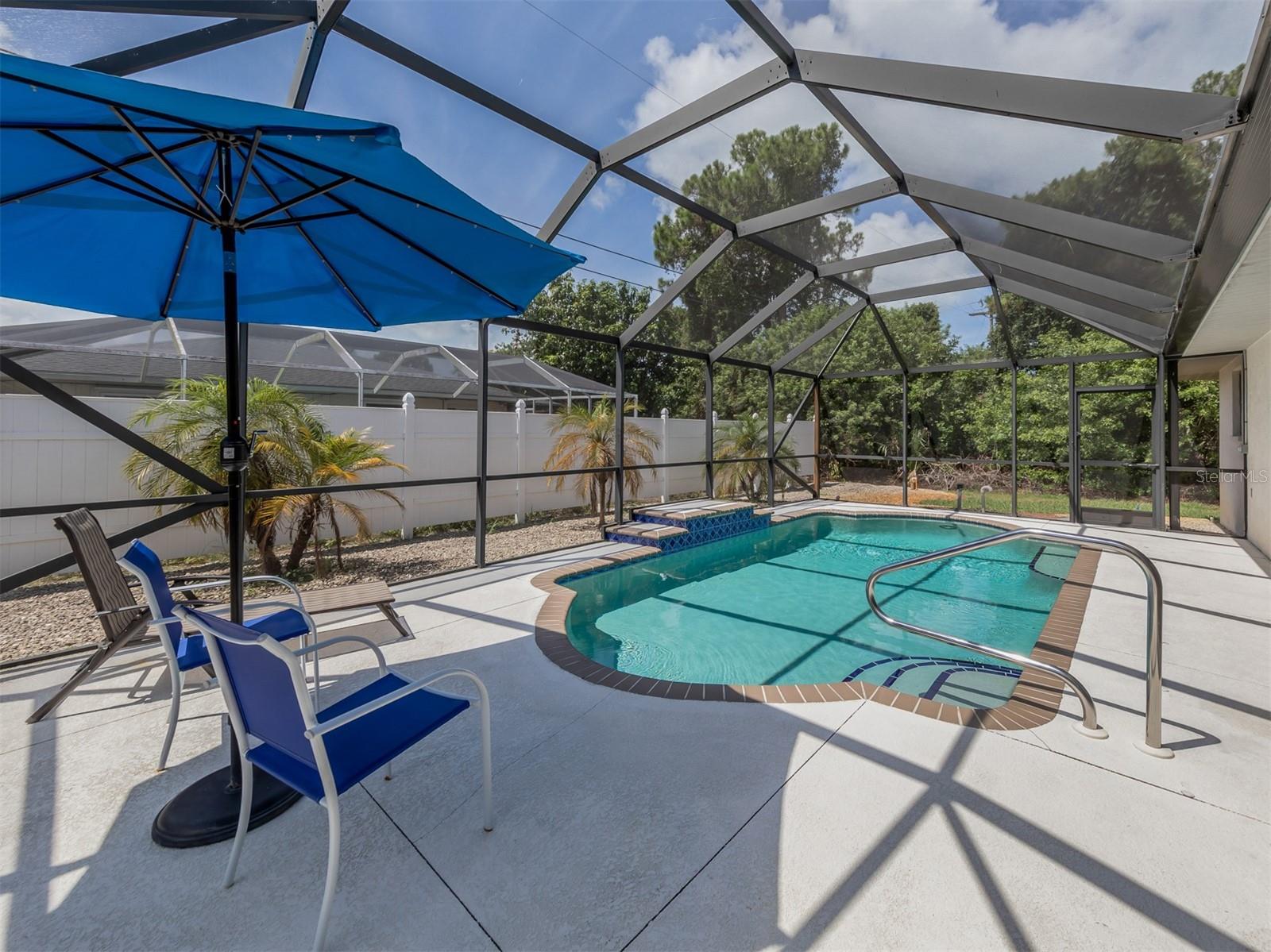 SOUTH VENICE - Residential Lease