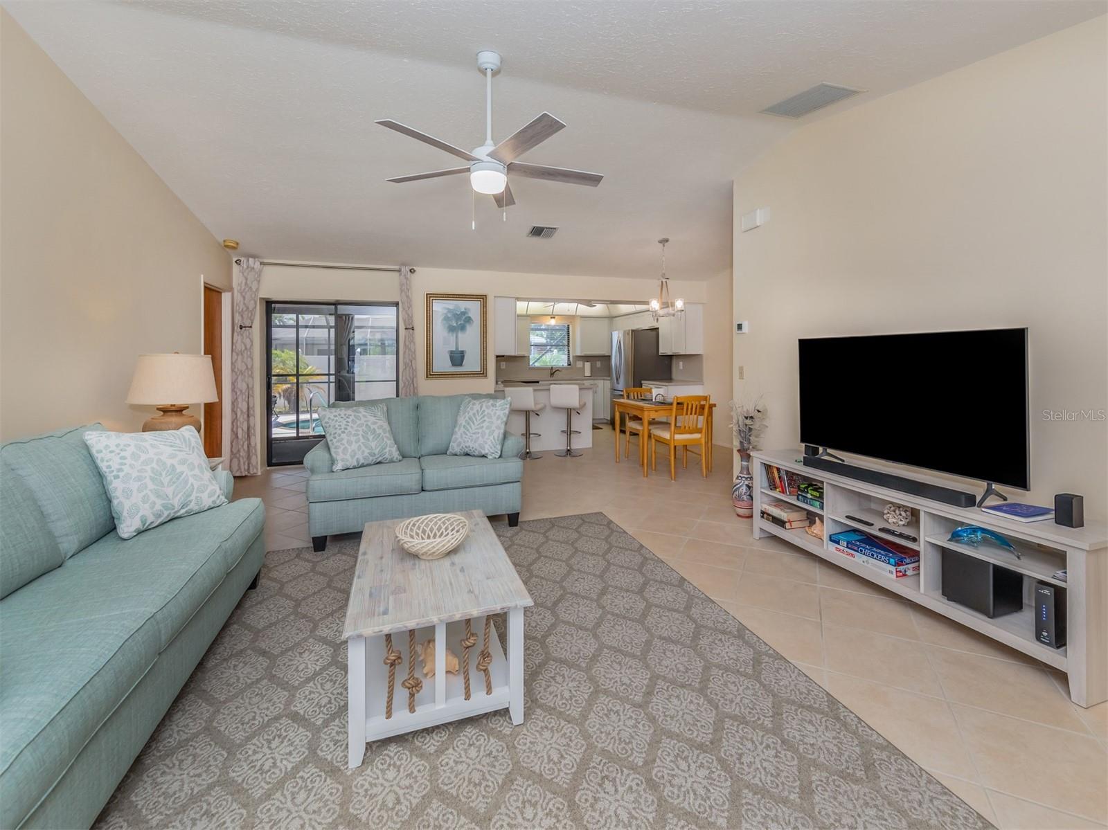 SOUTH VENICE - Residential Lease