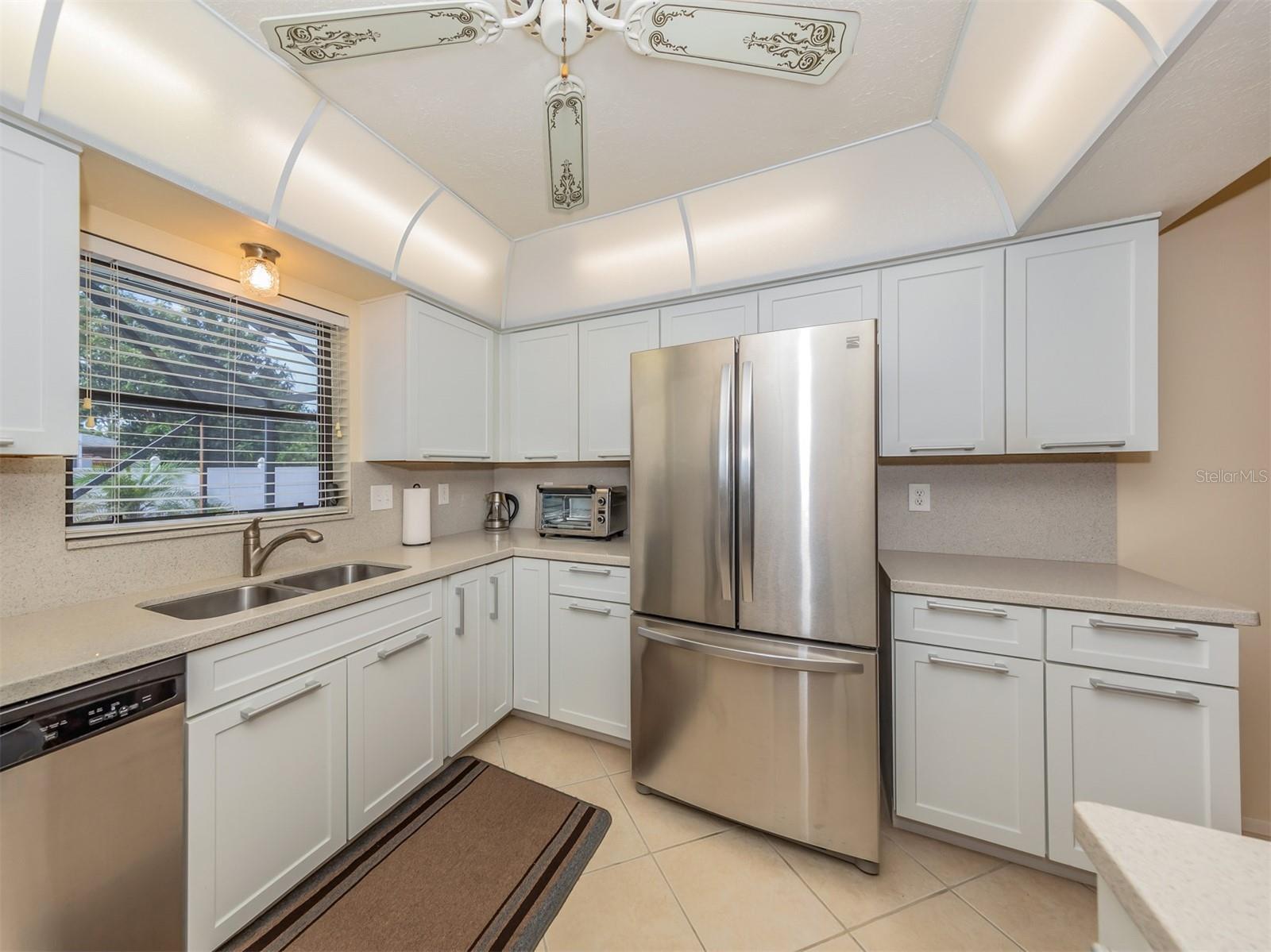 SOUTH VENICE - Residential Lease