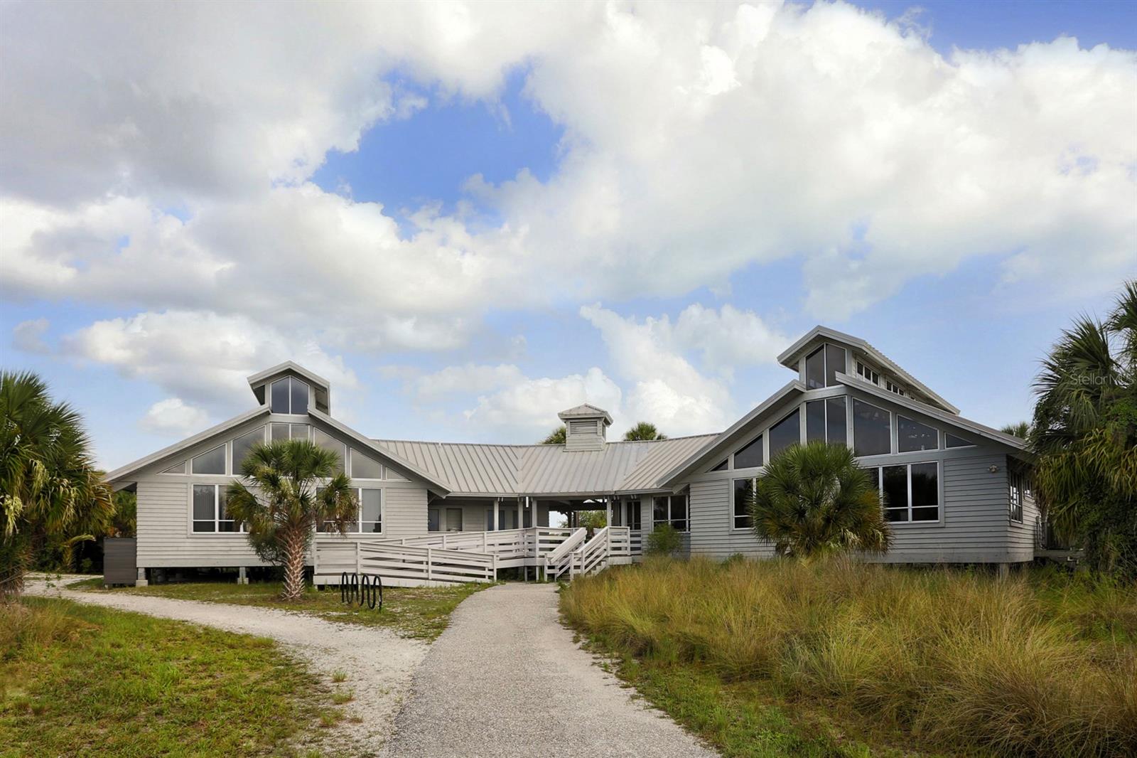 SOUTH VENICE - Residential Lease