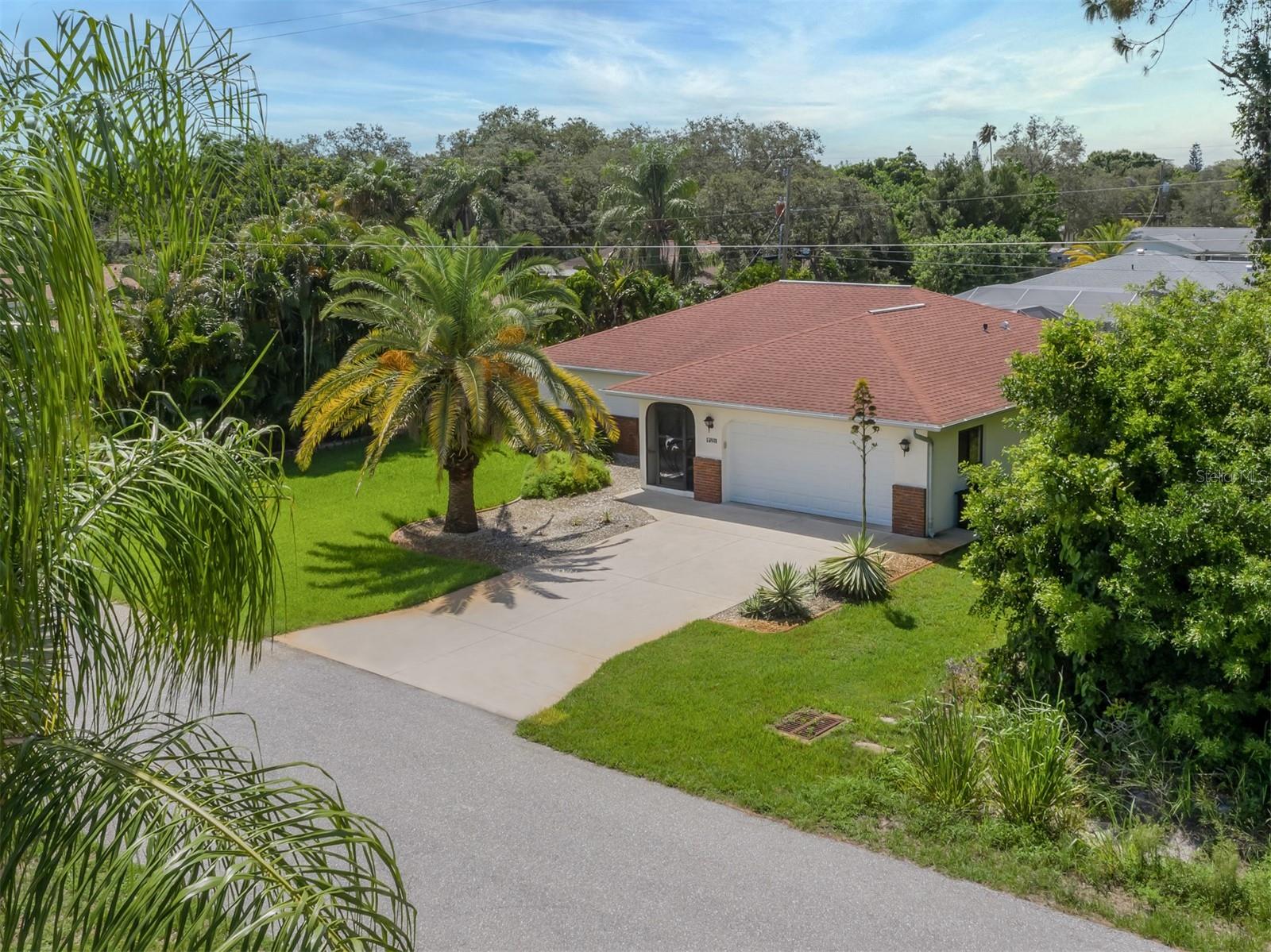SOUTH VENICE - Residential Lease