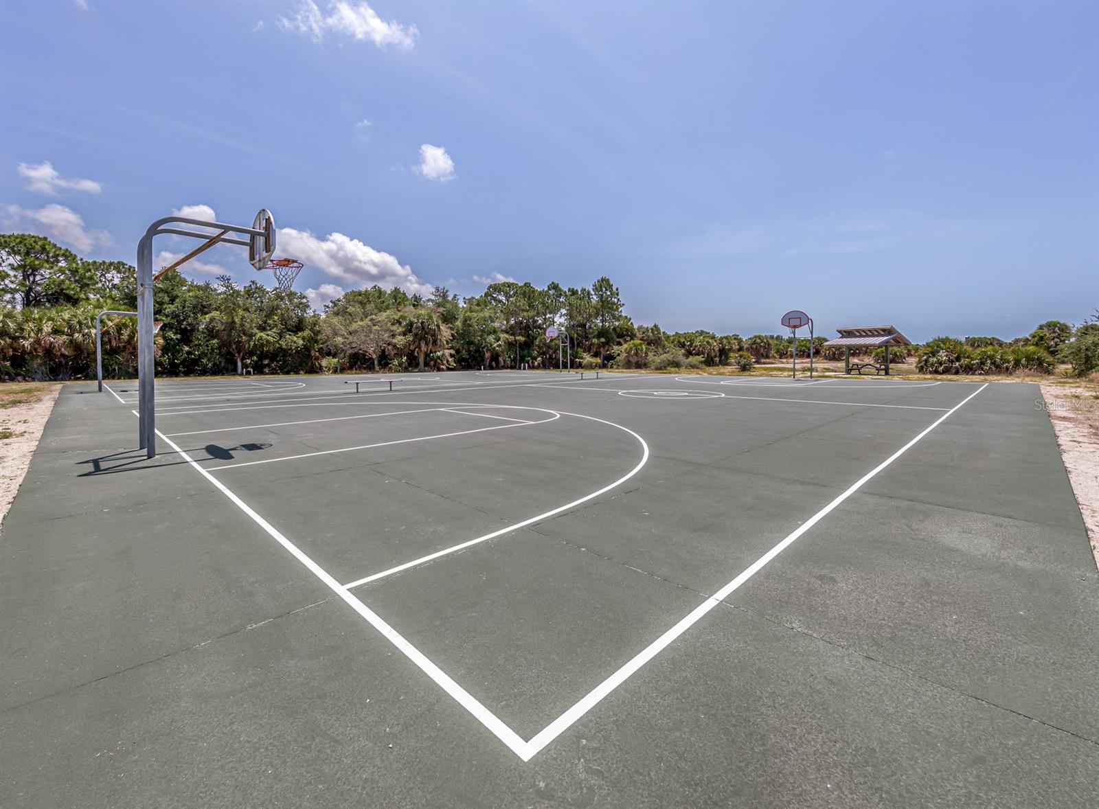 SOUTH VENICE - Residential Lease