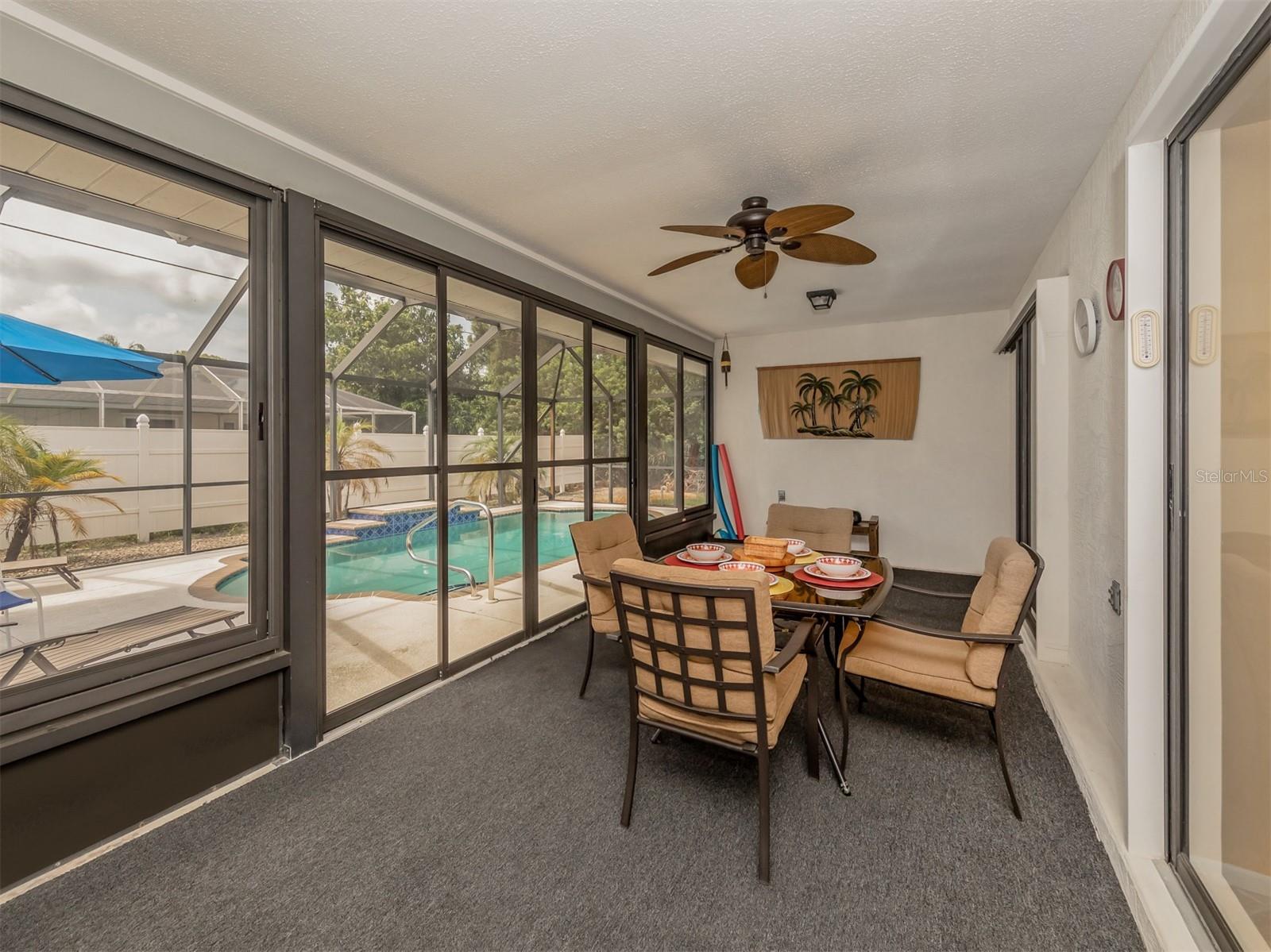 SOUTH VENICE - Residential Lease