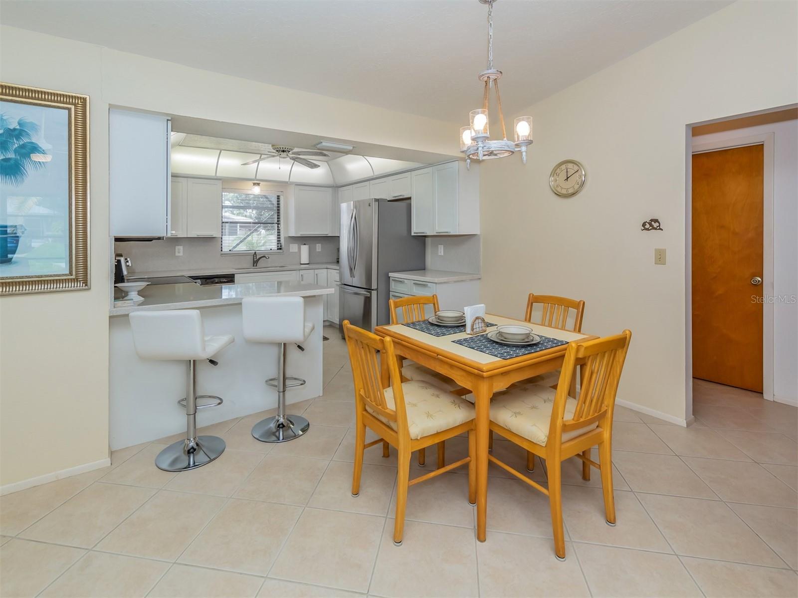 SOUTH VENICE - Residential Lease