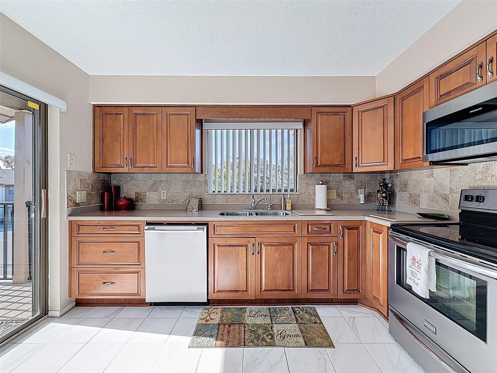 BEACON WOODS VILLAGE - Residential