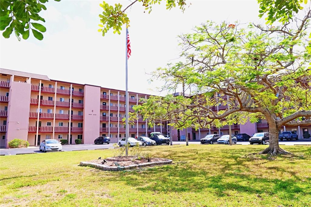 Photo of 4111 Lake Bayshore Drive #408, Bradenton, FL 34205 (MLS # A4657628)