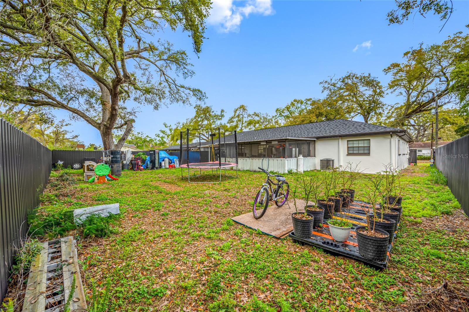 MARTINDALE TOURIST PARK - Residential