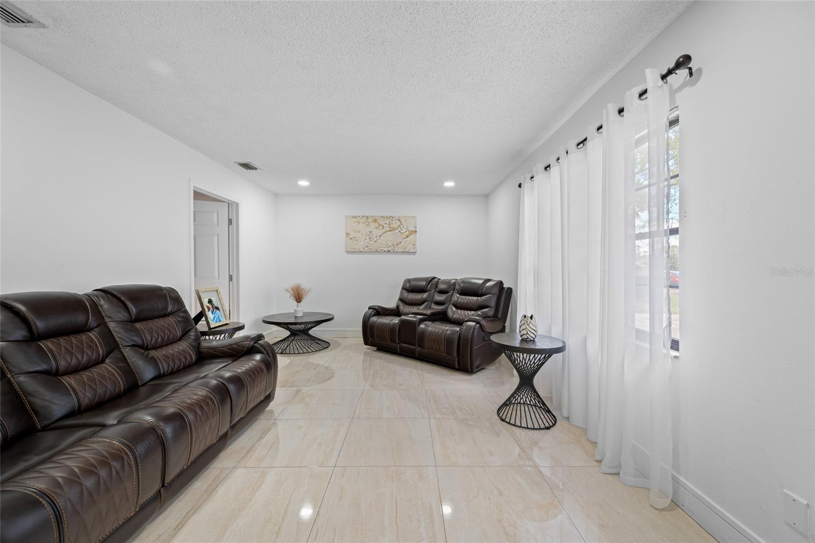 MARTINDALE TOURIST PARK - Residential