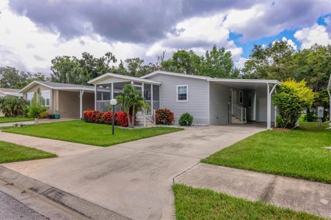 A home in ELLENTON