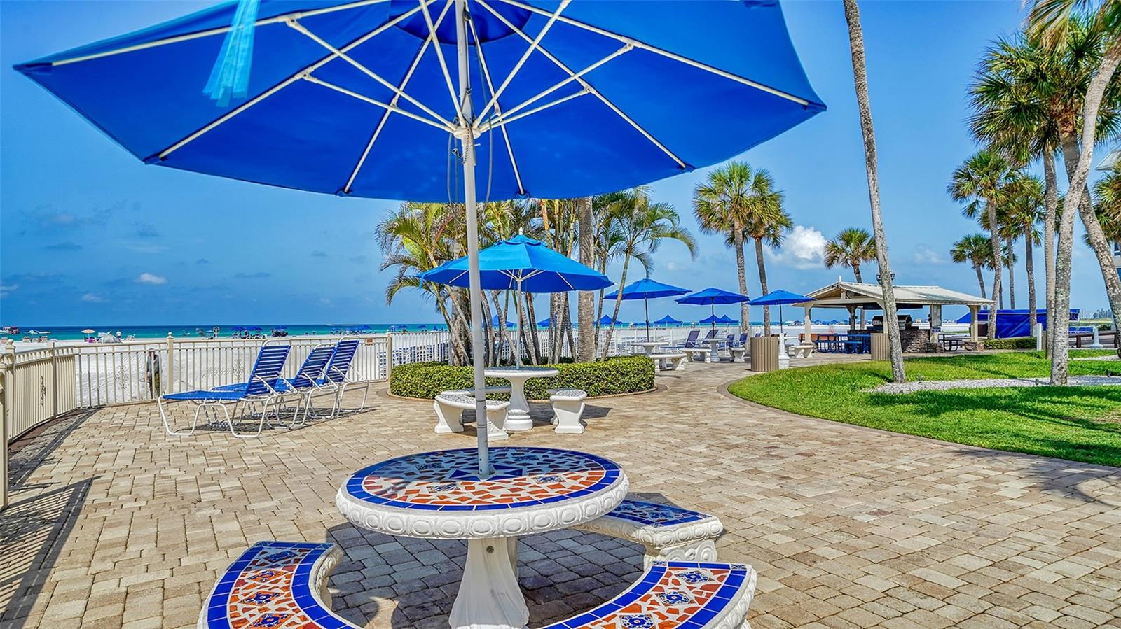 SARASOTA SURF & RACQUET - Residential