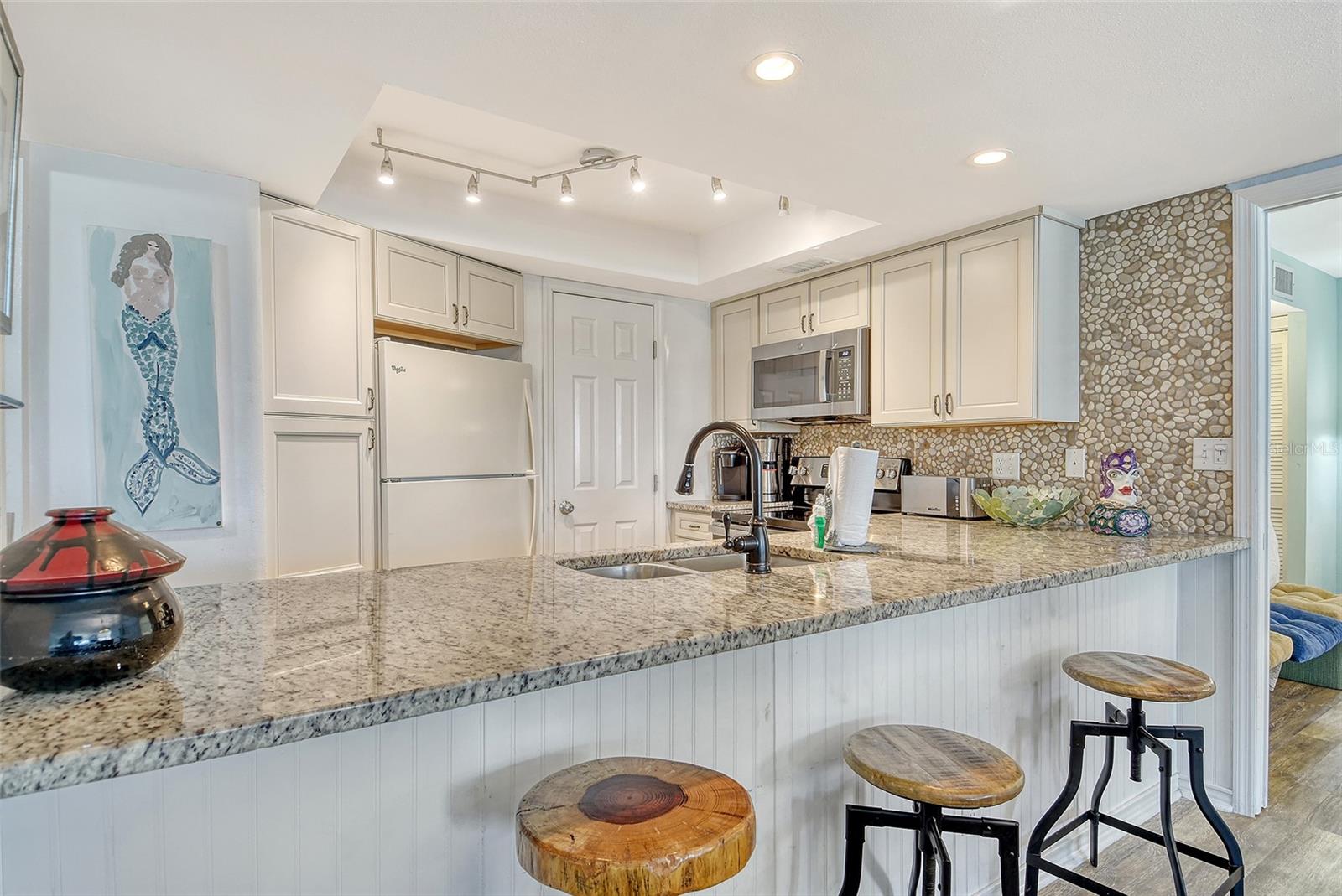 SARASOTA SURF & RACQUET - Residential