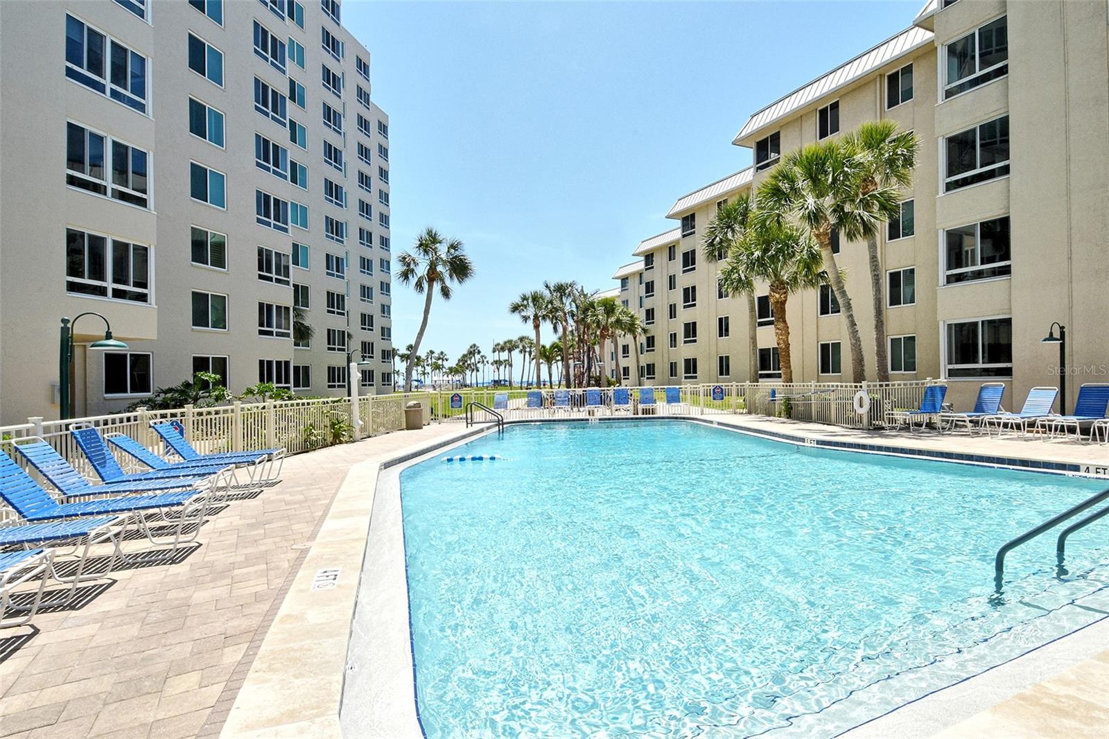 SARASOTA SURF & RACQUET - Residential