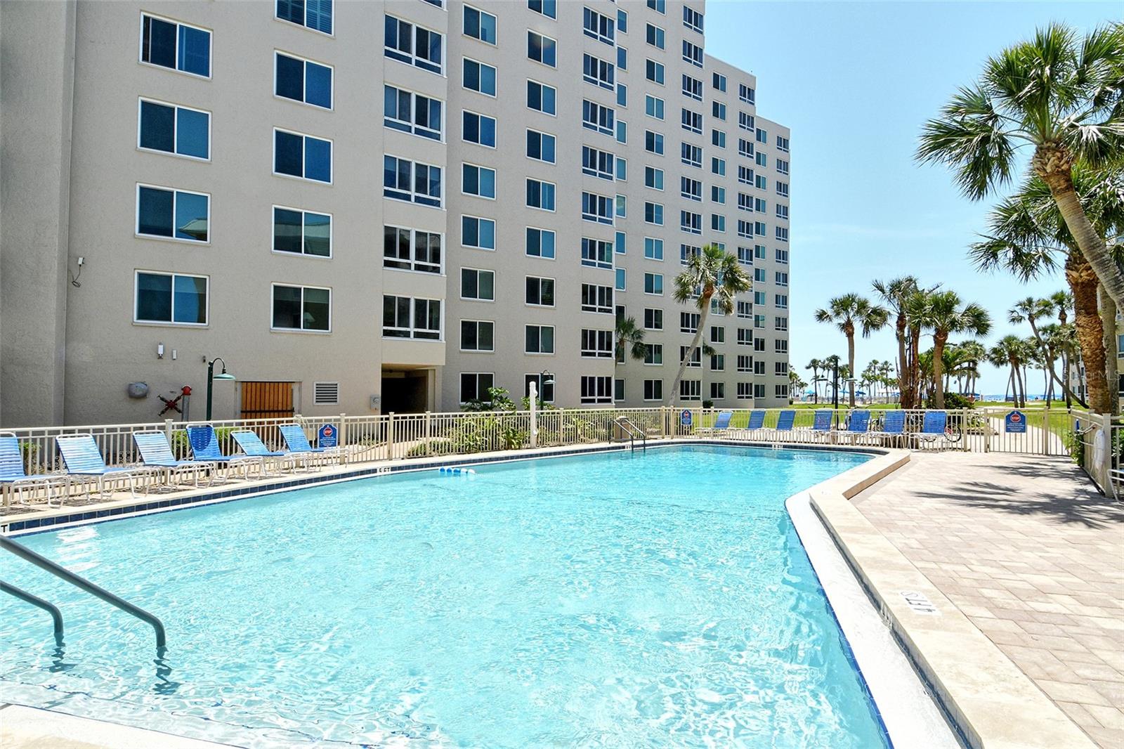 SARASOTA SURF & RACQUET - Residential