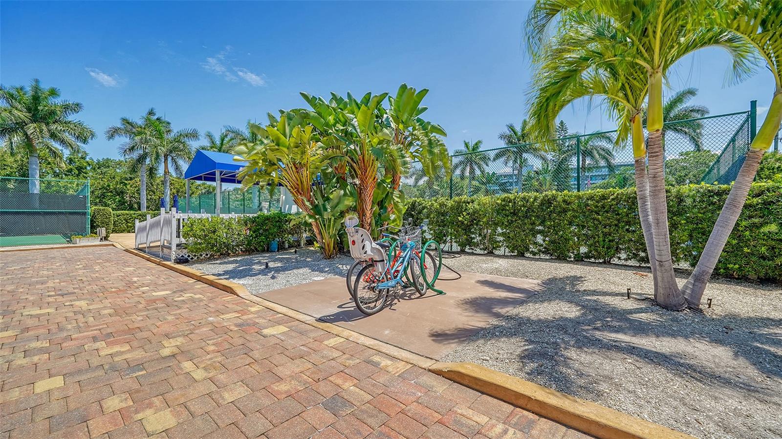 SARASOTA SURF & RACQUET - Residential