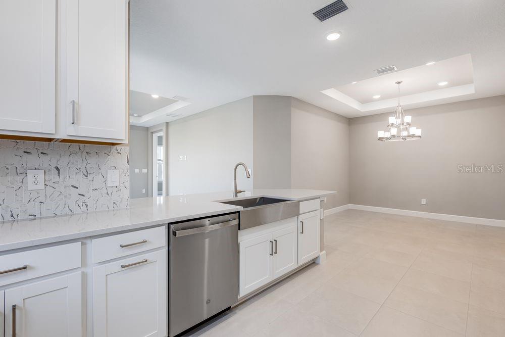 AZARIO ESPLANADE - Residential